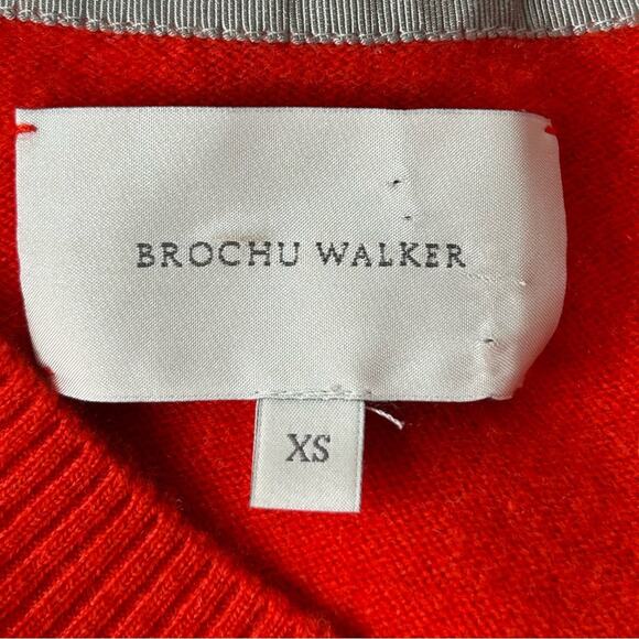 Brochu Walker Cashmere Moni Vee V Neck Sweater in Regatta Red XS - Picture 5 of 11